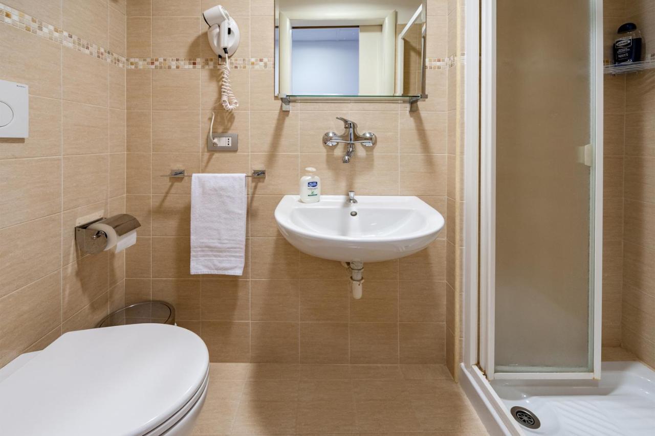 Monticello Apartment Via Cavour Róma Szoba fotó